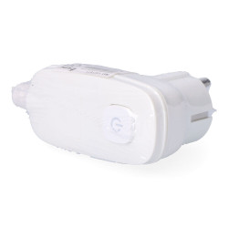 Clavija con t/t (schuko) + interruptor luminoso 16 a 250 v, blanca, 95 x 40 x 70 mm (retractilado)