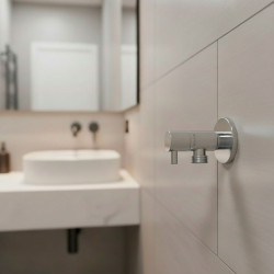 Válvula escuadra modelo deco con mando redondo, silver, ½ x 3/8 pulg