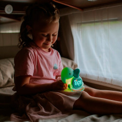 Lámpara nocturna led rgb recargable con despertador modelo elefante mecedora