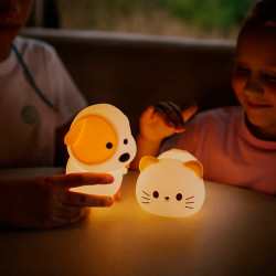 Lámpara nocturna led rgb recargable con sonido modelo gatito dulce